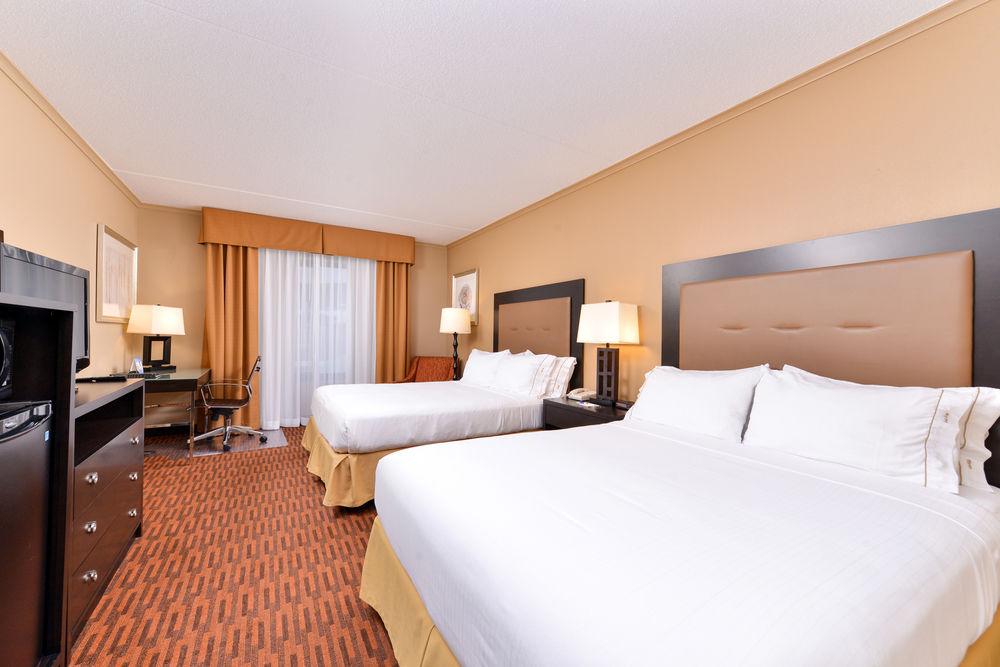 Holiday Inn Express Breezewood By Ihg Exterior foto