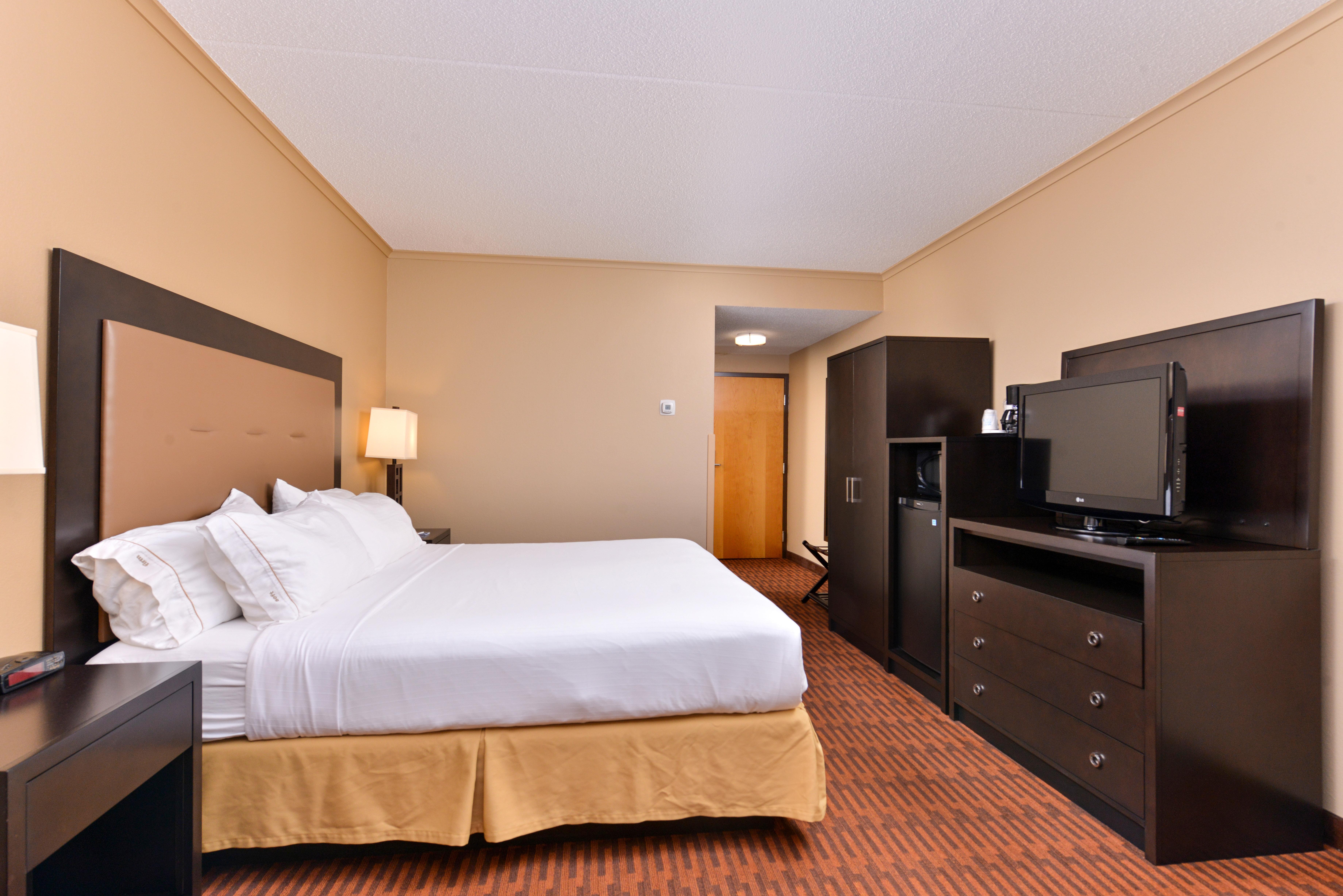 Holiday Inn Express Breezewood By Ihg Exterior foto