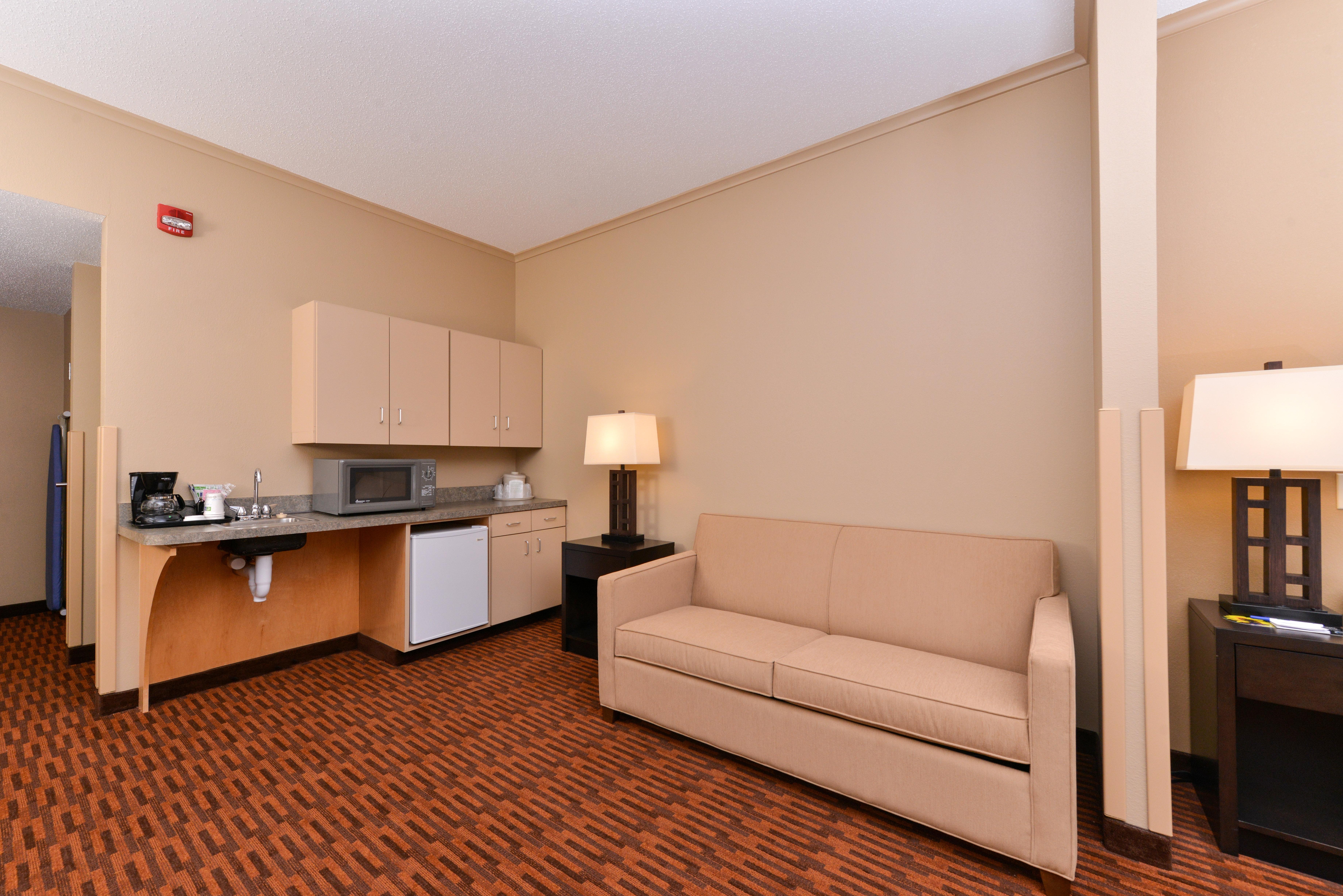 Holiday Inn Express Breezewood By Ihg Exterior foto