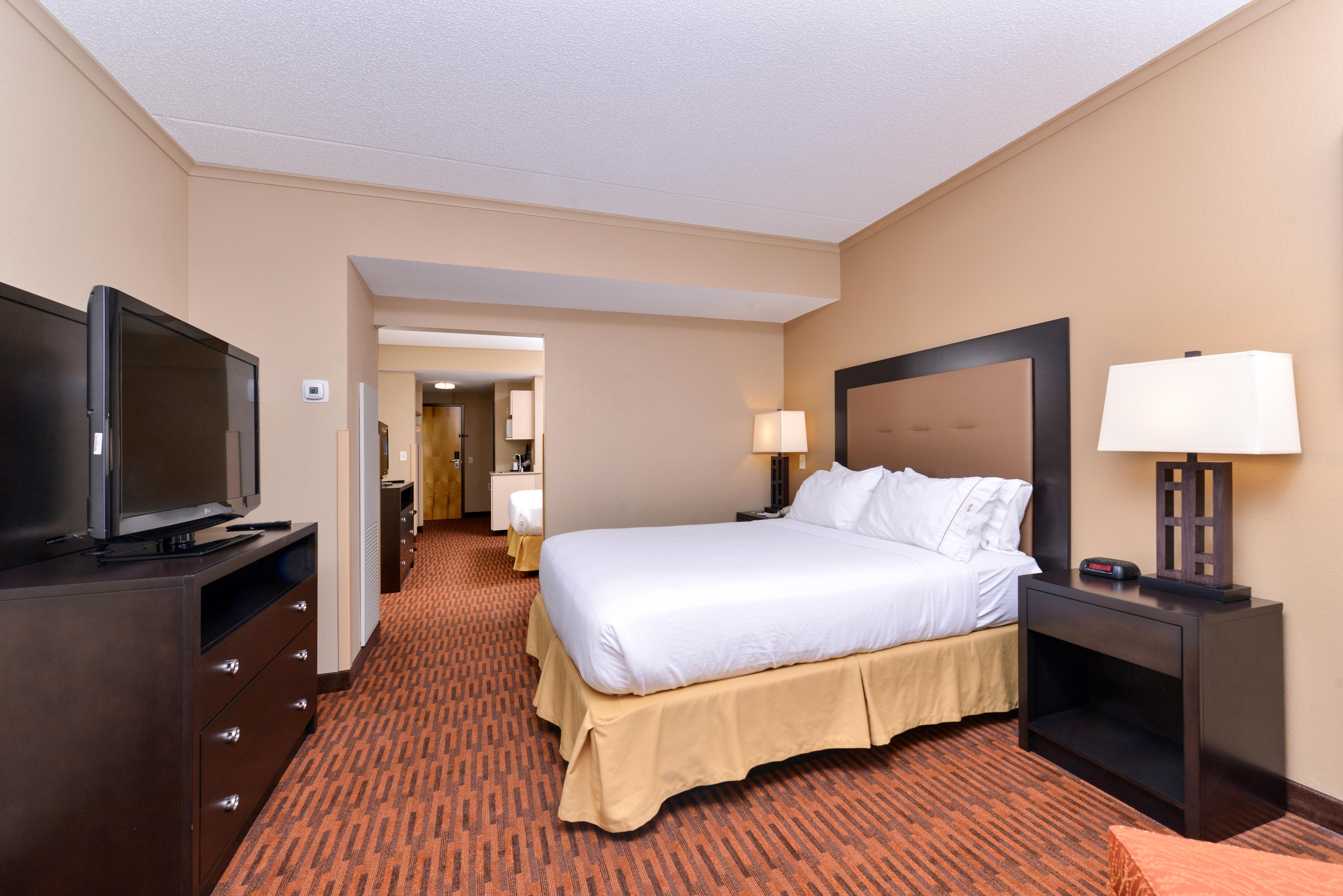 Holiday Inn Express Breezewood By Ihg Exterior foto