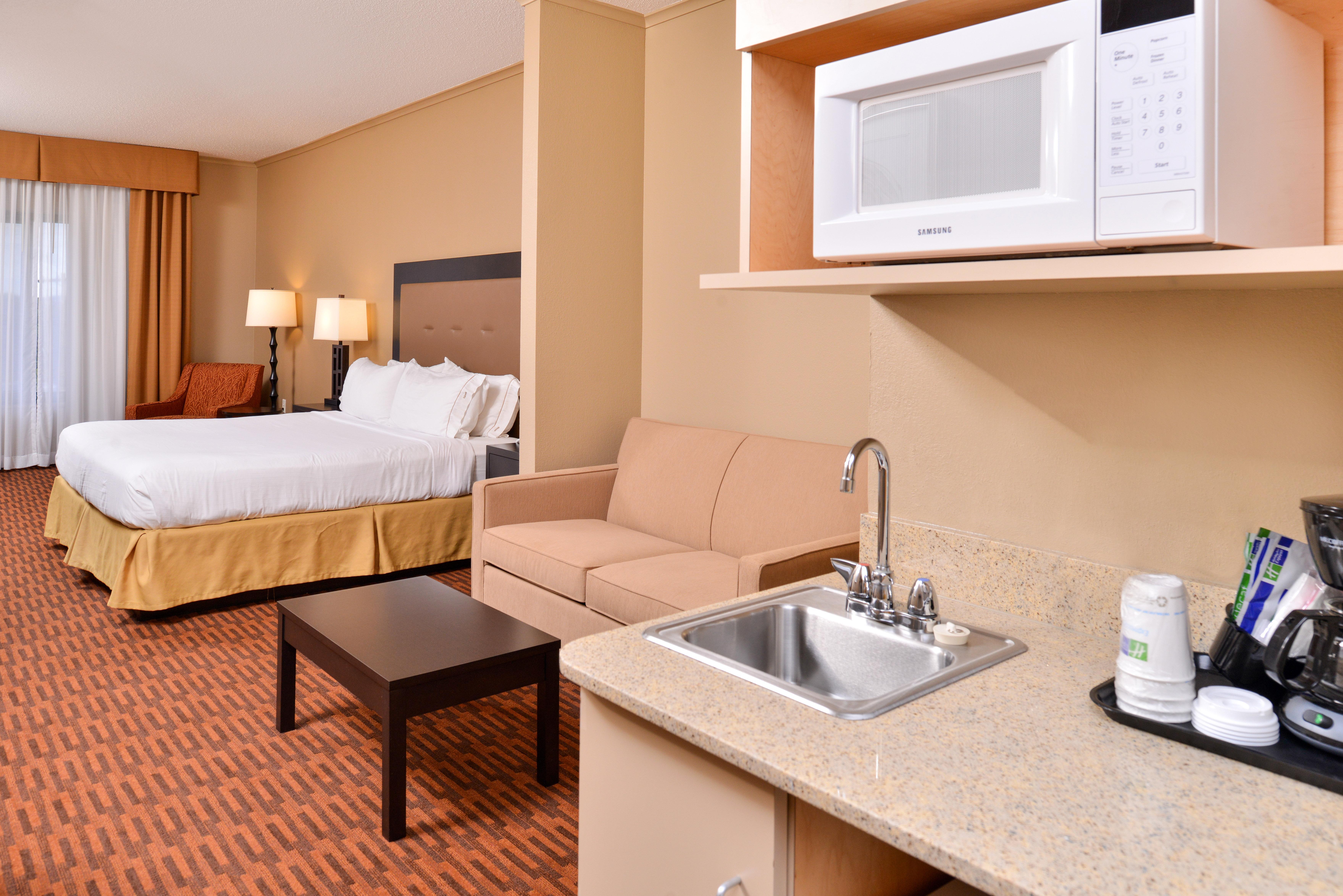 Holiday Inn Express Breezewood By Ihg Exterior foto