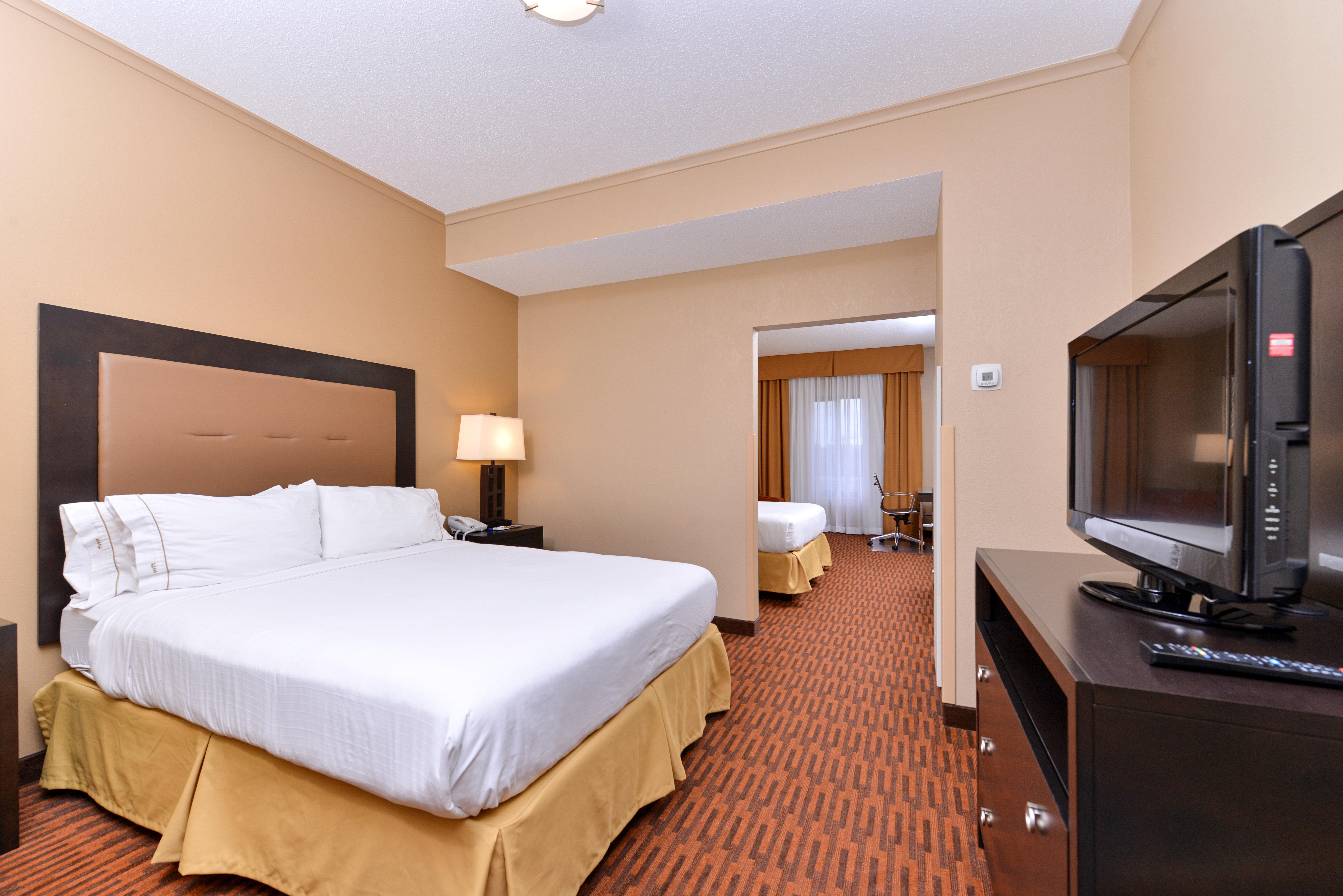 Holiday Inn Express Breezewood By Ihg Exterior foto
