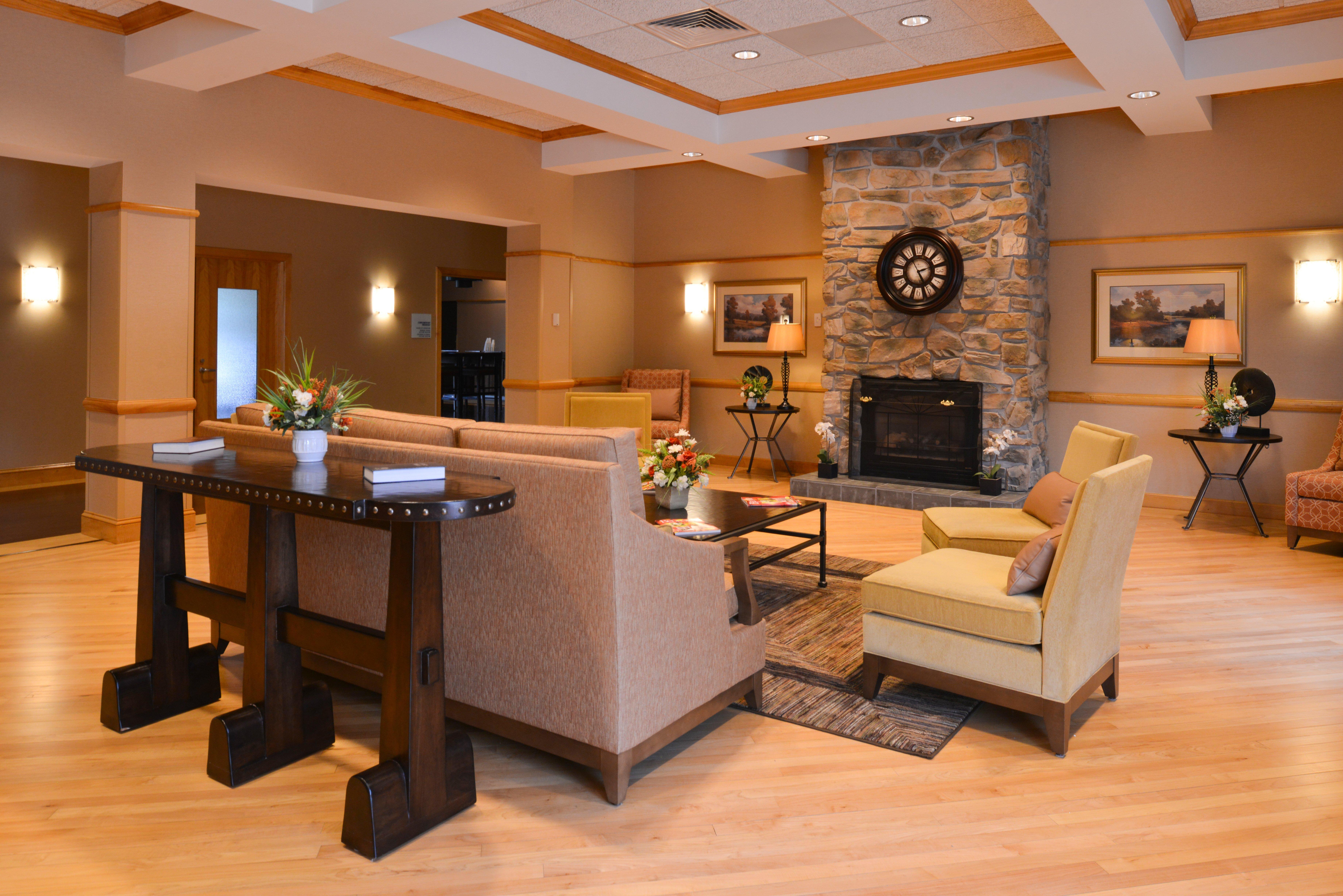 Holiday Inn Express Breezewood By Ihg Exterior foto